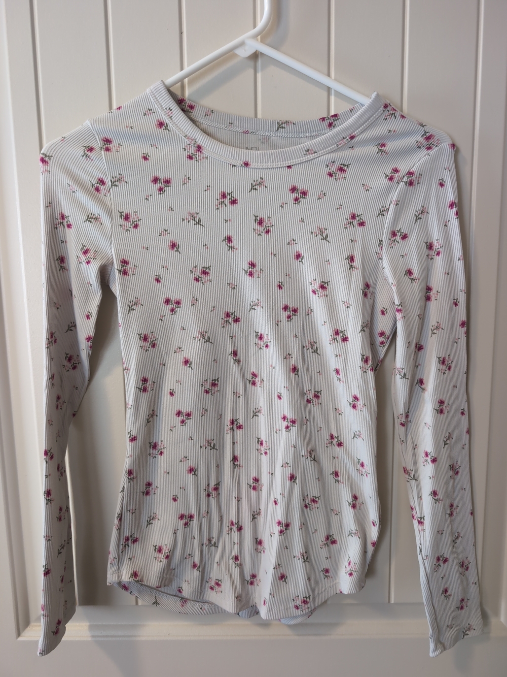 White Floral Long-Sleeve Ribbed Top